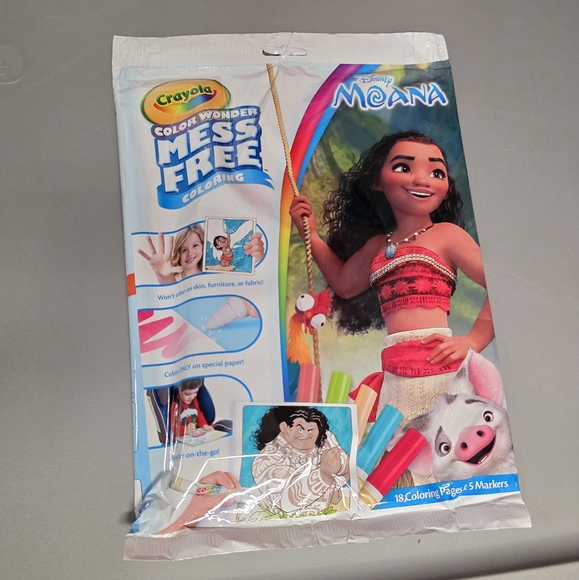 Disney | Toys | Disney Moana Messfree Coloring Set With Red And Green ...